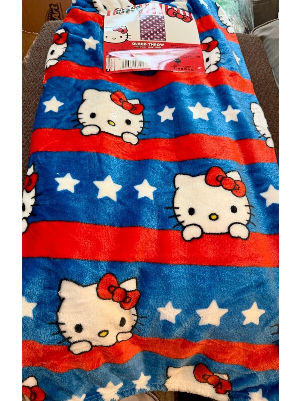🎀🇺🇸 Hello Kitty 4th of July Throw – Patriotic Stripes 🇺🇸🎀